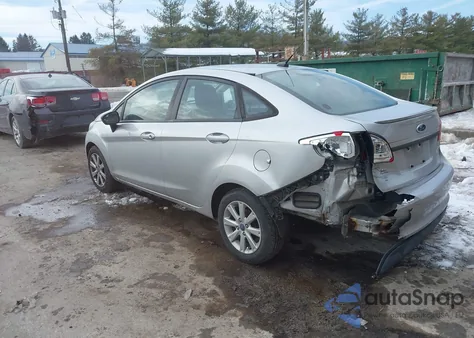 2012 Ford Fiesta Se z USA, uszkodzony, nr VIN 3FADP4BJ5CM155824